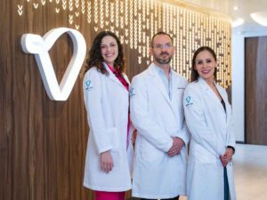 Verita Neuro page header image showing medical team in Mexico